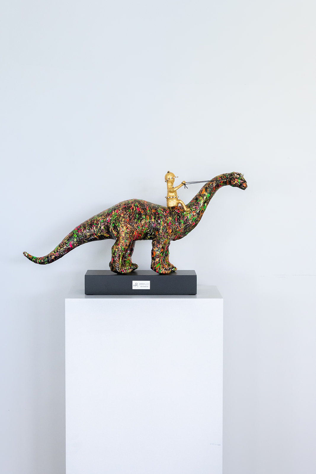 Dino obby 1/1 bladgoud swarovski