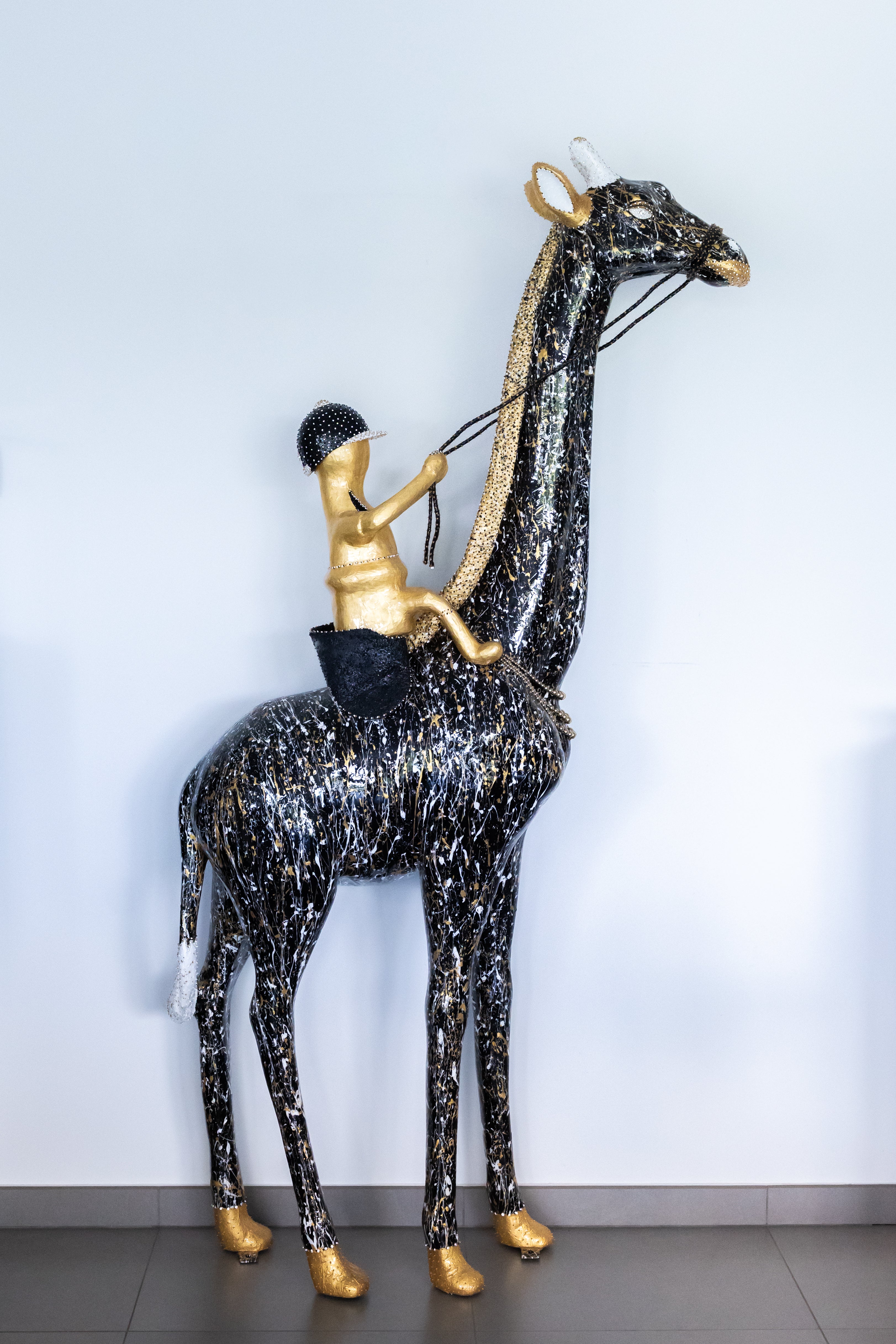 Obby jockey giraffe 1/1 swarovski - bladgoud 22 karaat