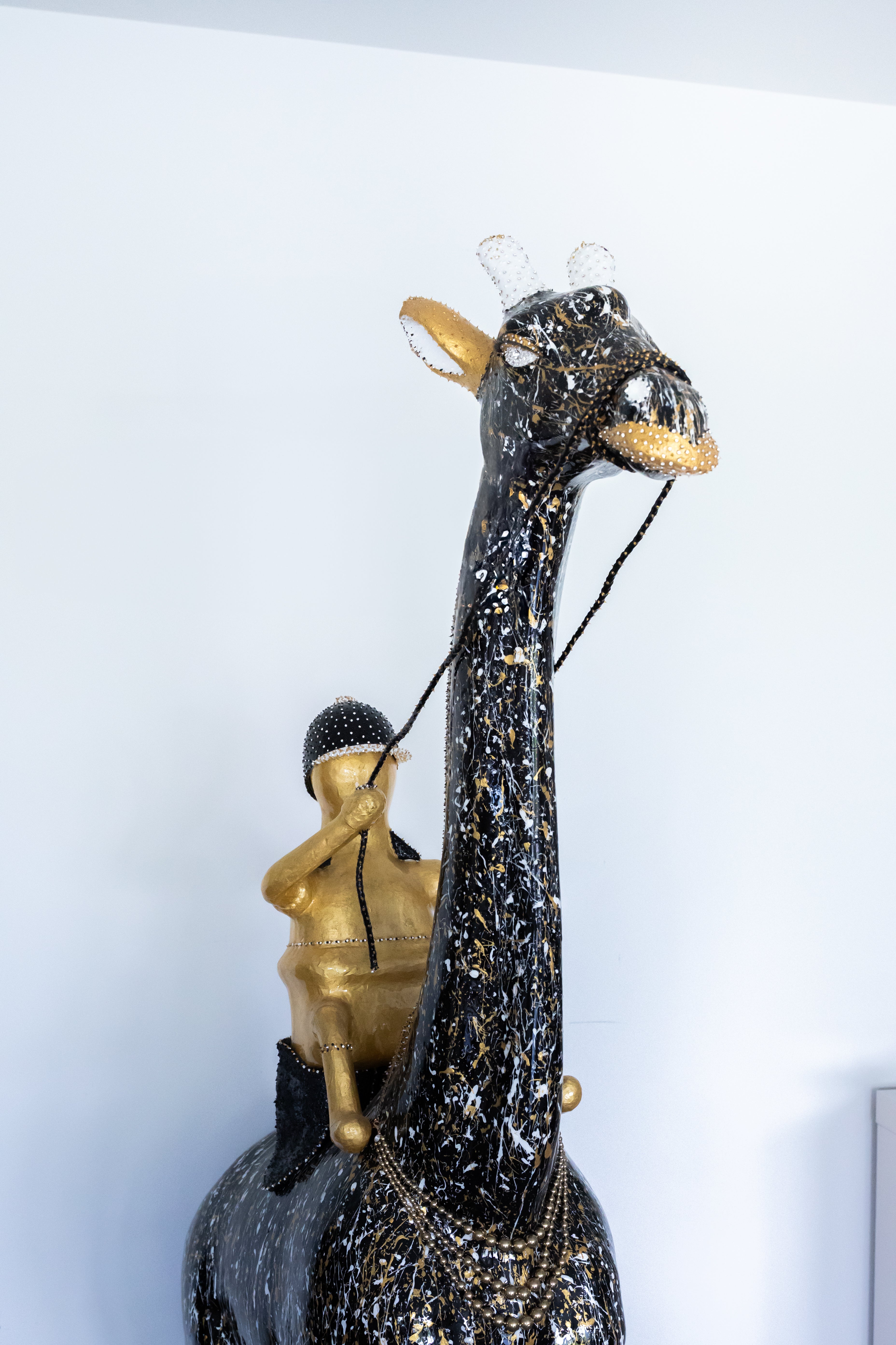 Obby jockey giraffe 1/1 swarovski - bladgoud 22 karaat